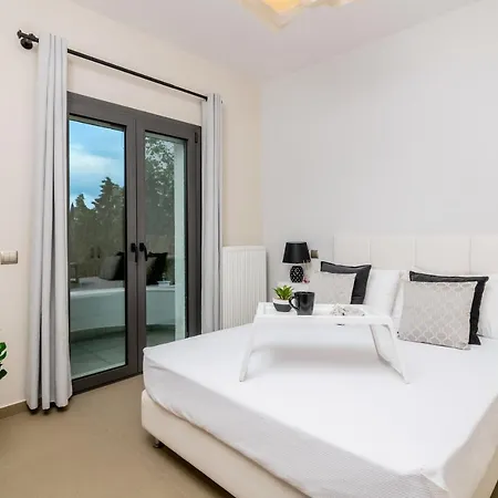 Guest house Nostalgia 4*